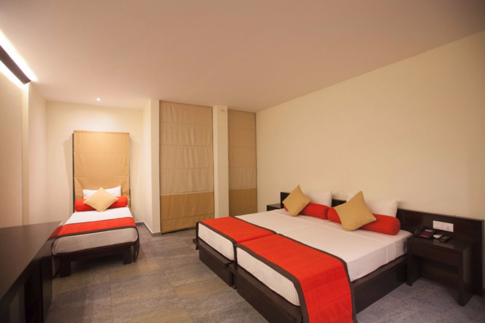 Oak Ray City Hotel Kandy Luaran gambar